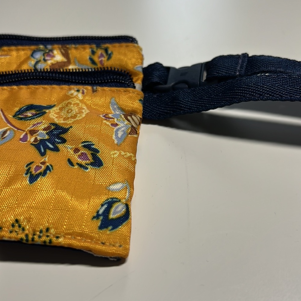 Coin pouch - Picture 3 of 7